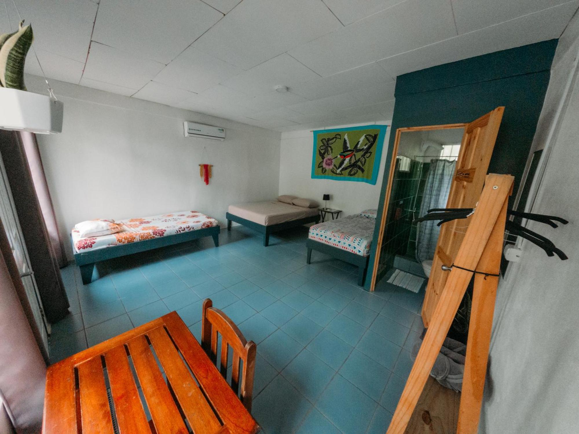 Rooms & Pool Macaws Увіта Екстер'єр фото