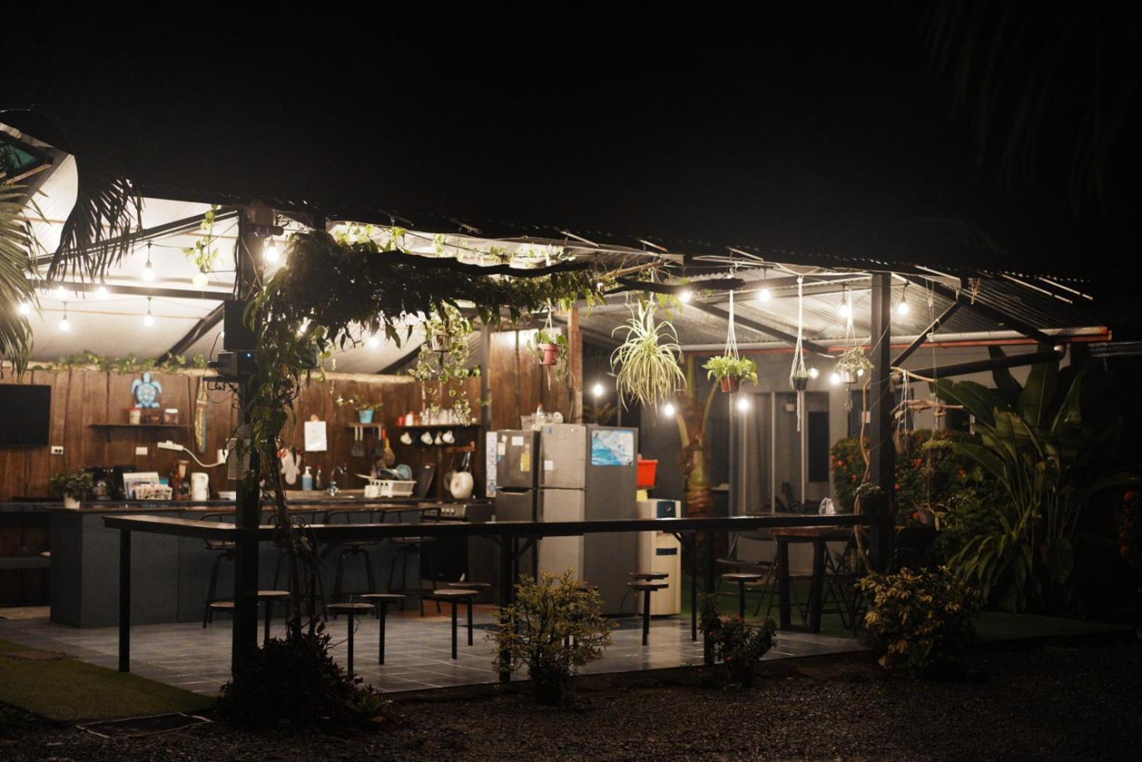 Rooms & Pool Macaws Увіта Екстер'єр фото