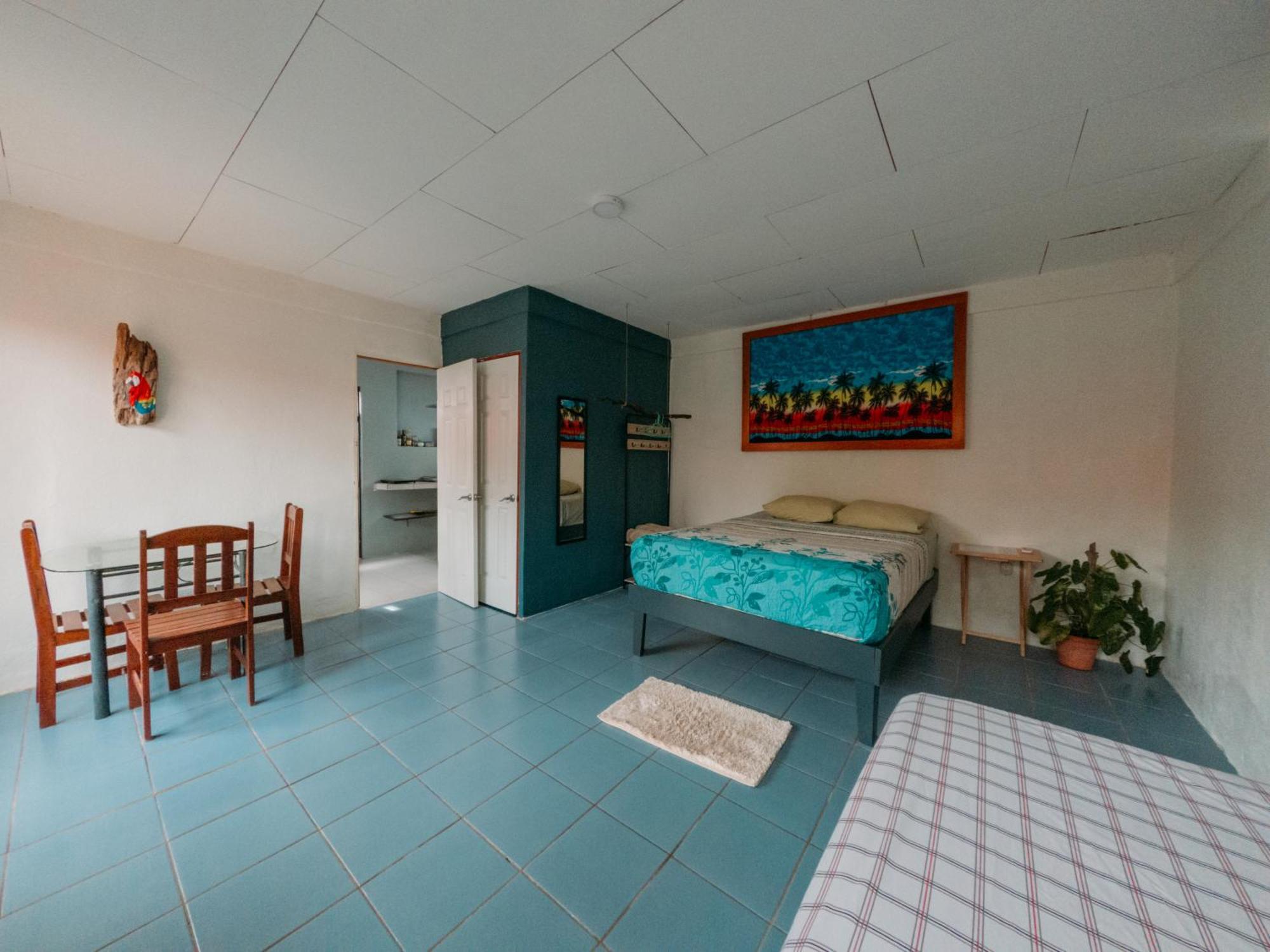 Rooms & Pool Macaws Увіта Екстер'єр фото