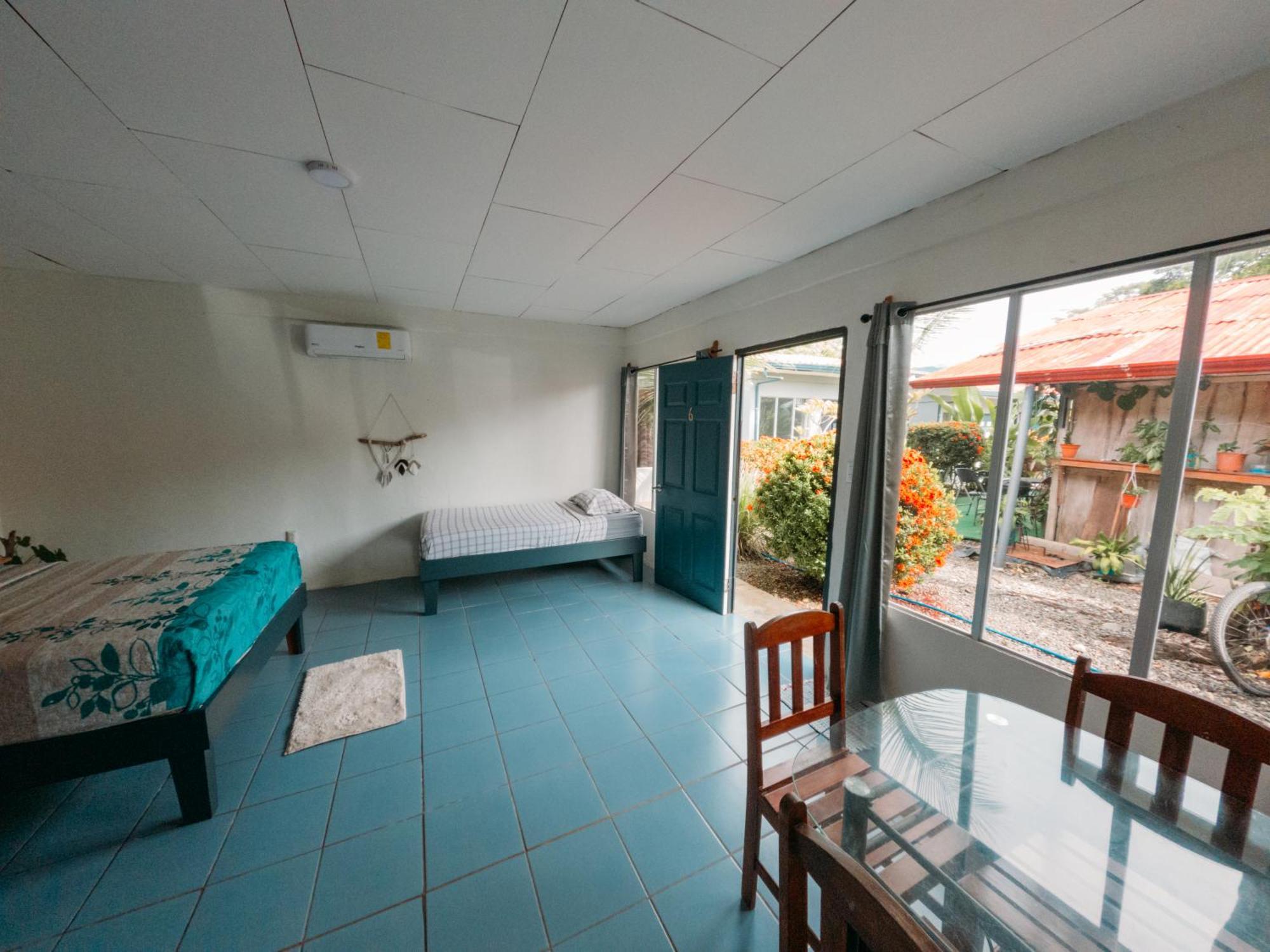 Rooms & Pool Macaws Увіта Екстер'єр фото