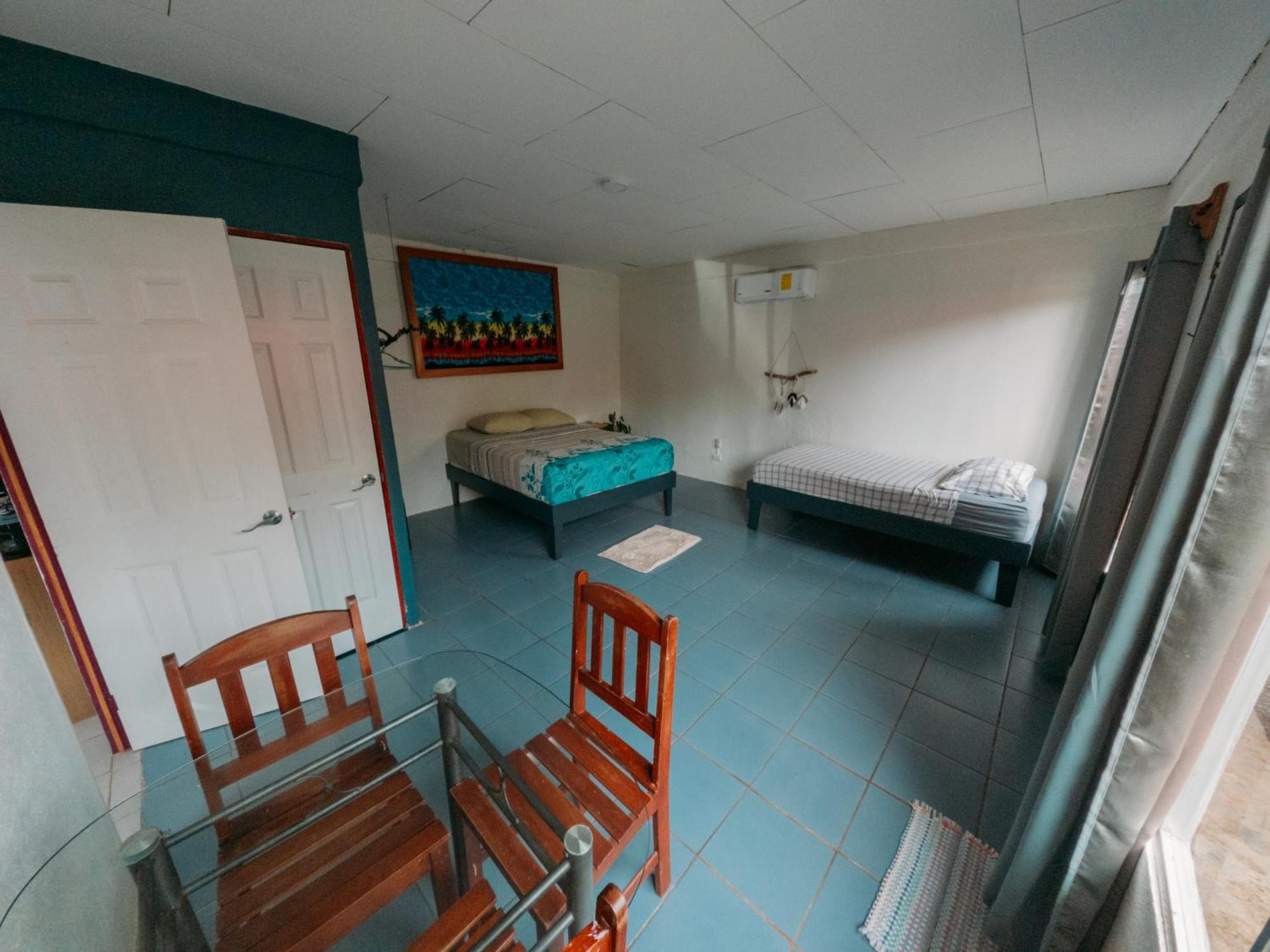 Rooms & Pool Macaws Увіта Екстер'єр фото