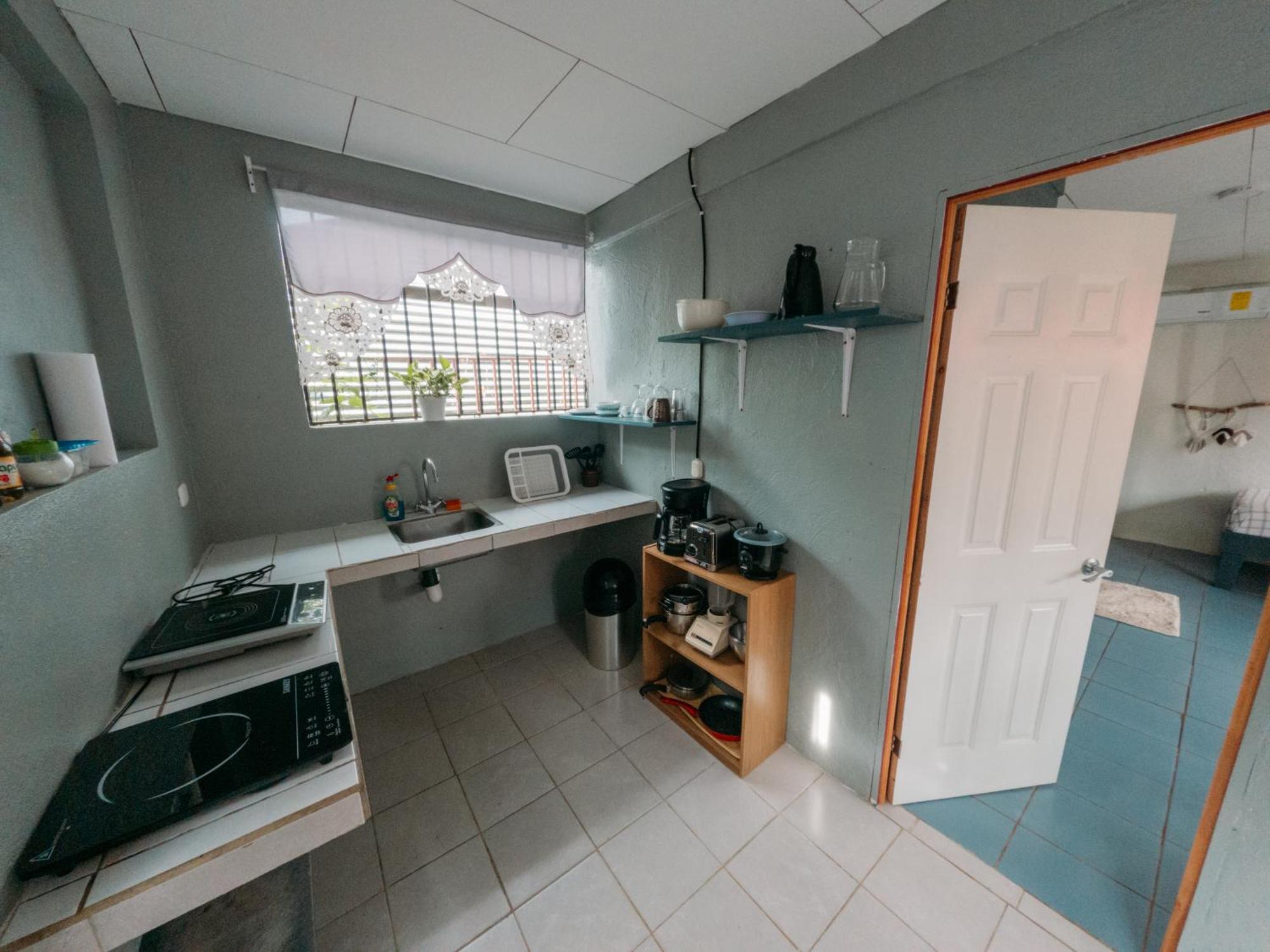 Rooms & Pool Macaws Увіта Екстер'єр фото
