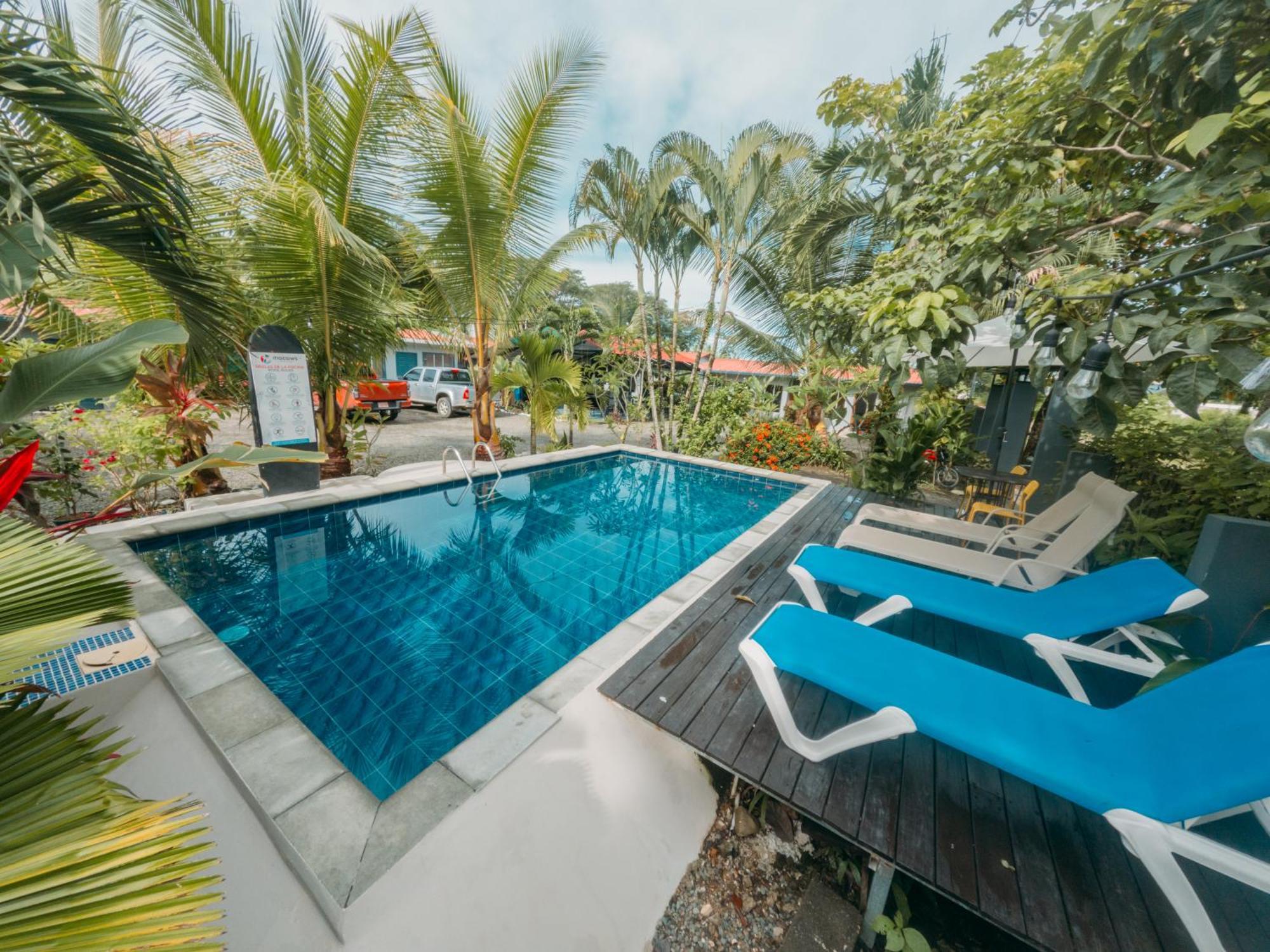 Rooms & Pool Macaws Увіта Екстер'єр фото